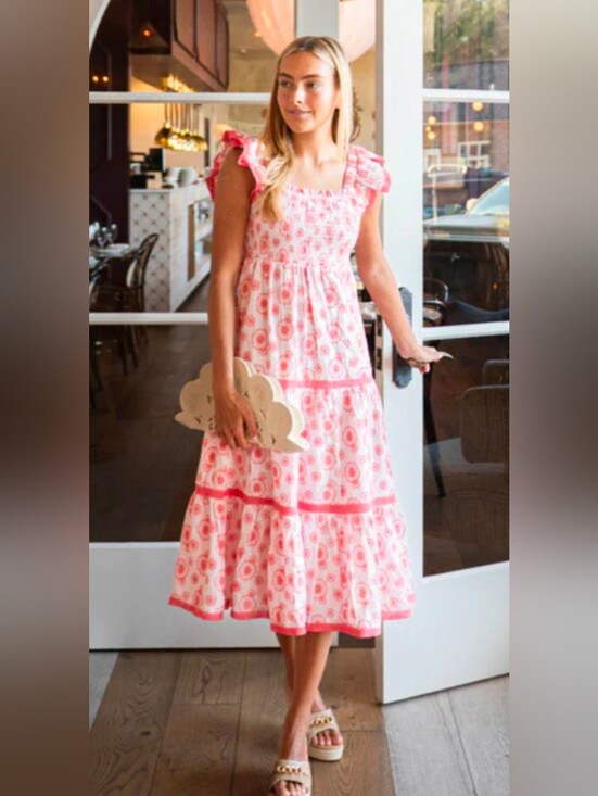 Sail to Sable Dresses & Skirts - Sail To Sable - Blush & Coral Eyelet Flutter Sleeve Smocked Midi Dress - L, EUC